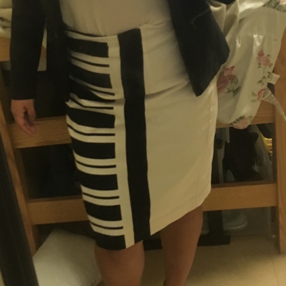 Worthington skirt